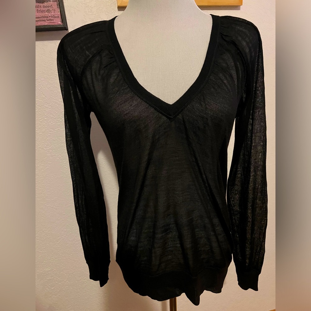 Club Monaco V Neck Top S Large